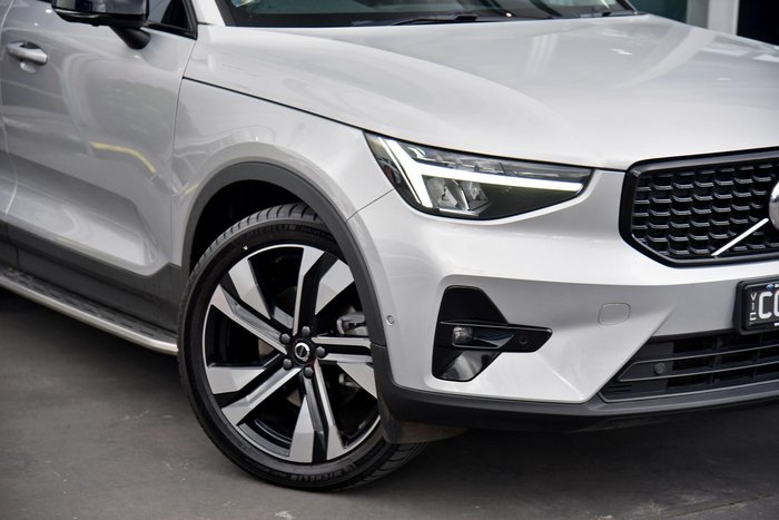 2023 Volvo XC40
