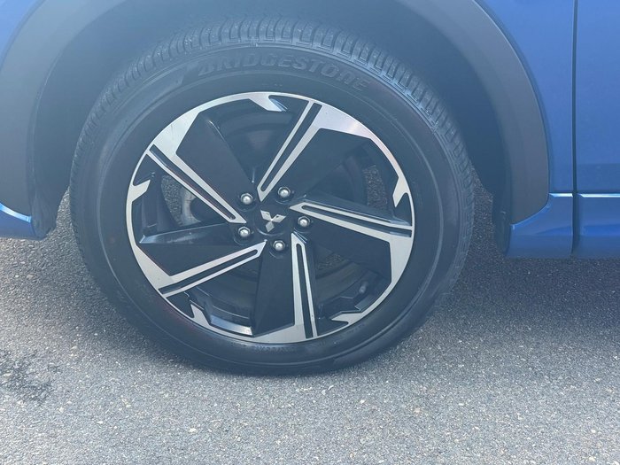 2023 Mitsubishi Eclipse Cross PHEV XLS PLUS