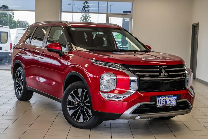 2025 Mitsubishi Outlander LS