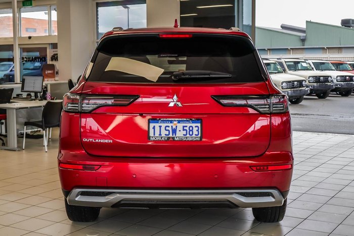 2025 Mitsubishi Outlander LS