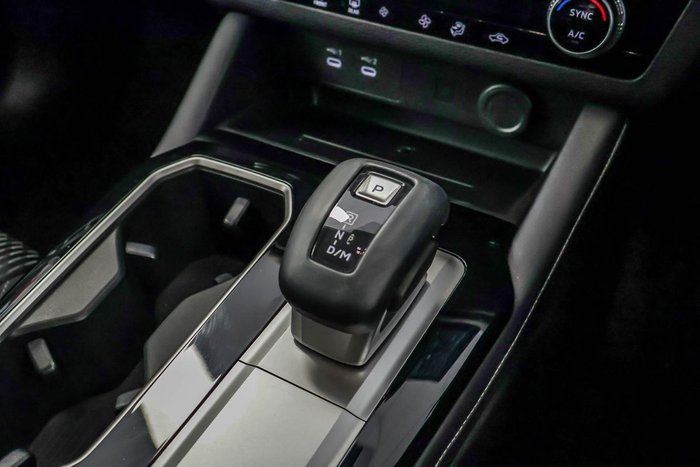 2025 Mitsubishi Outlander LS