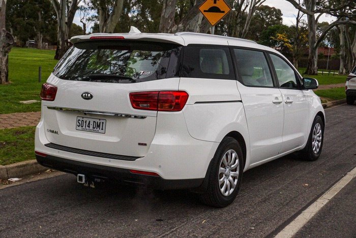 2019 Kia Carnival S