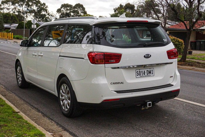 2019 Kia Carnival S