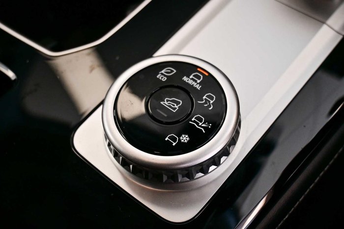 2025 Mitsubishi Outlander LS