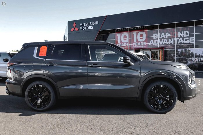 2026 Mitsubishi Outlander Black Edition