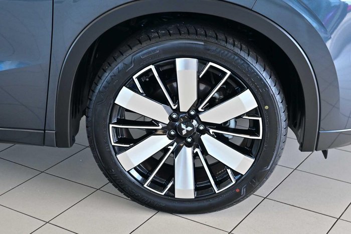 2025 Mitsubishi Outlander Exceed Tourer