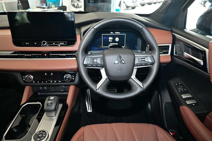 2025 Mitsubishi Outlander Exceed Tourer