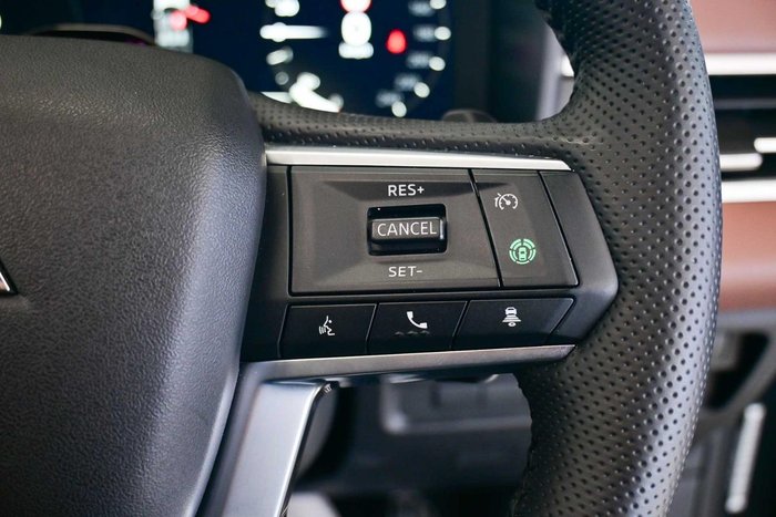 2025 Mitsubishi Outlander Exceed Tourer