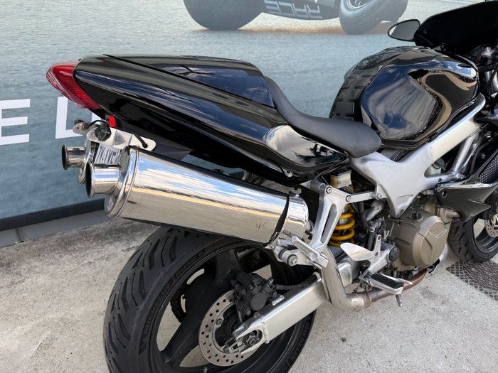 2006 Honda VTR1000F (FIRESTORM) Black