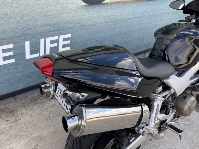 2006 Honda VTR1000F (FIRESTORM) Black