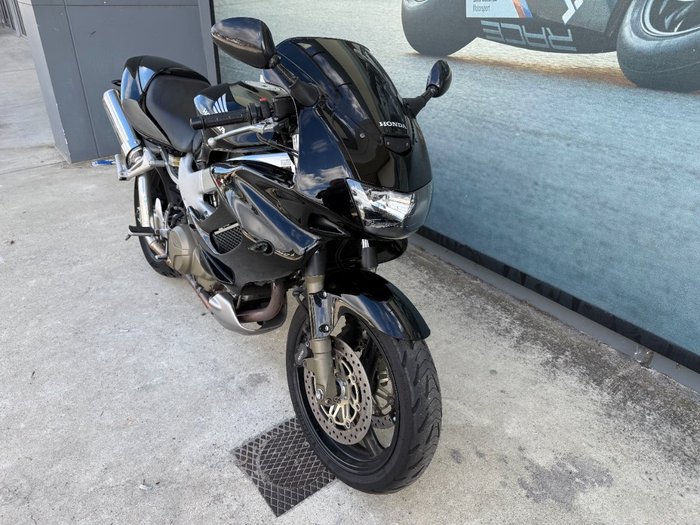 2006 Honda VTR1000F (FIRESTORM) Black