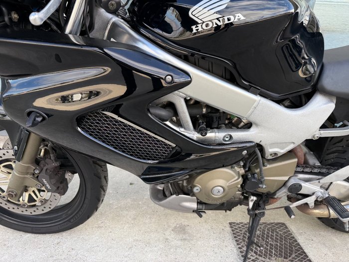 2006 Honda VTR1000F (FIRESTORM) Black