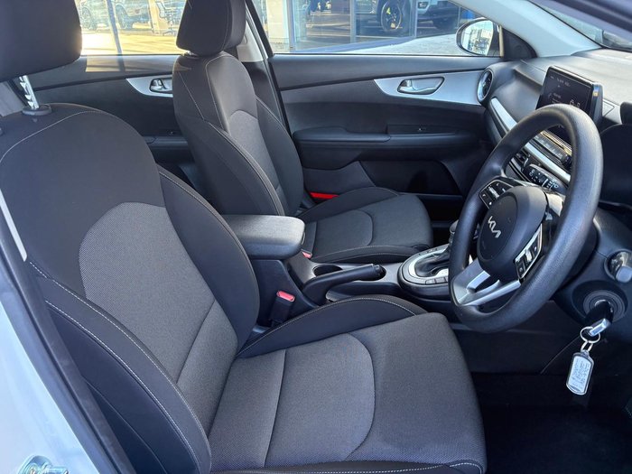 2024 Kia Cerato S