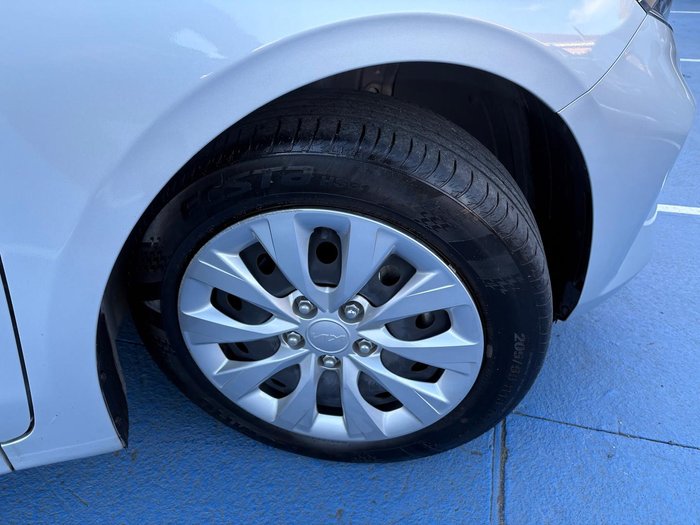 2024 Kia Cerato S