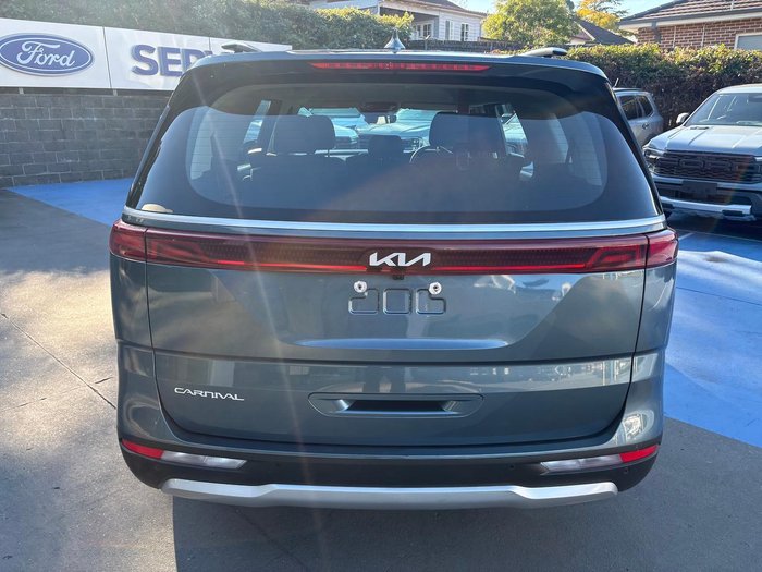 2024 Kia Carnival S