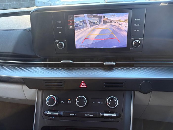 2024 Kia Carnival S