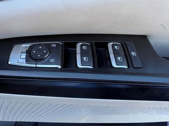 2024 Kia Carnival S