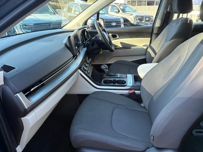 2024 Kia Carnival S