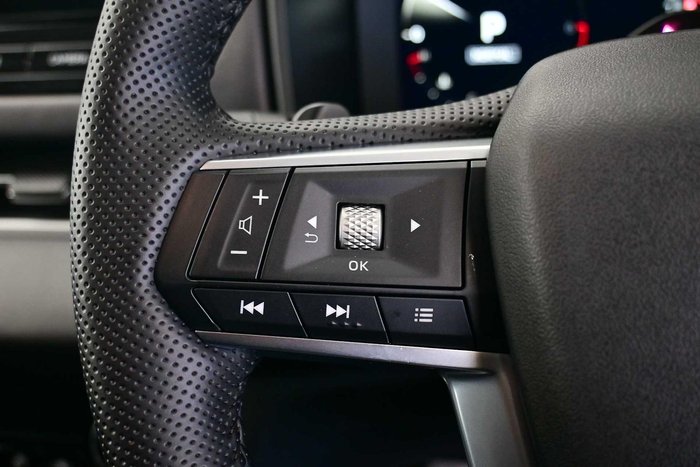 2025 Mitsubishi Outlander LS