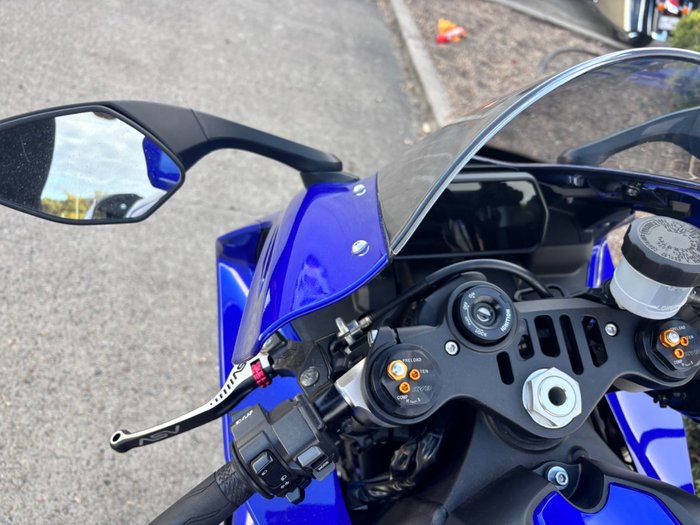 2022 YAMAHA YZF-R1 Blue