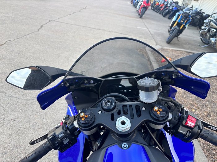 2022 YAMAHA YZF-R1 Blue