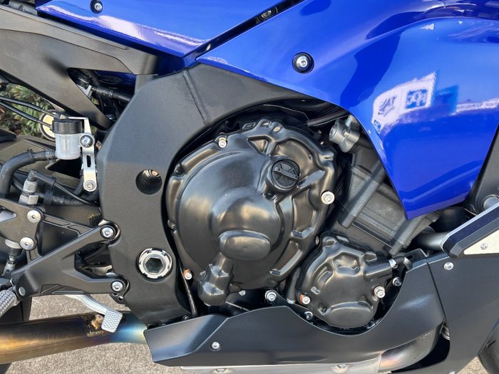 2022 YAMAHA YZF-R1 Blue
