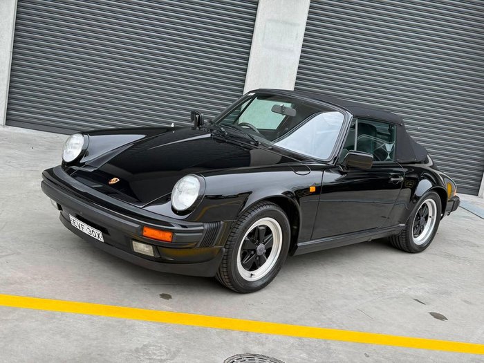 1987 Porsche 911 Carrera Cabriolet