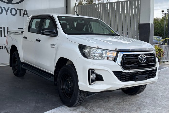 2019 Toyota Hilux SR