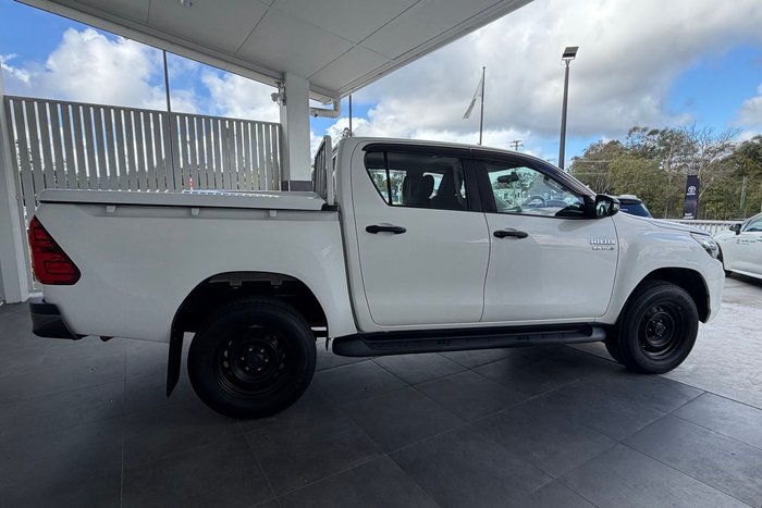 2019 Toyota Hilux SR