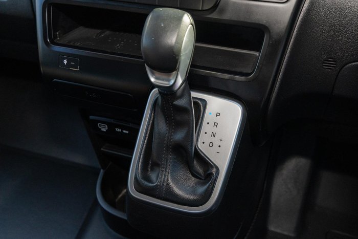 2024 Hyundai STARIA LOAD