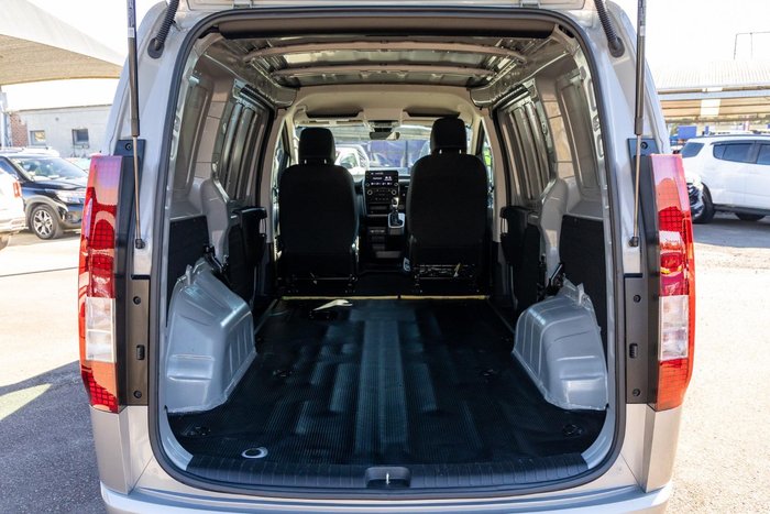 2024 Hyundai STARIA LOAD