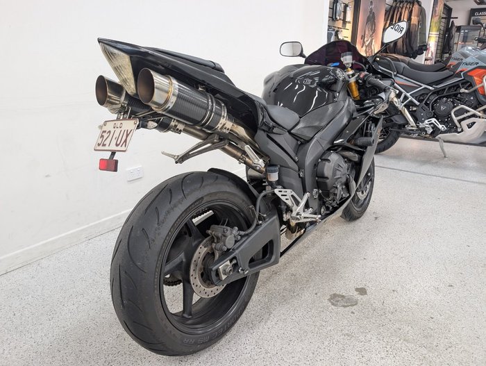 2008 YAMAHA YZF-R1 Black