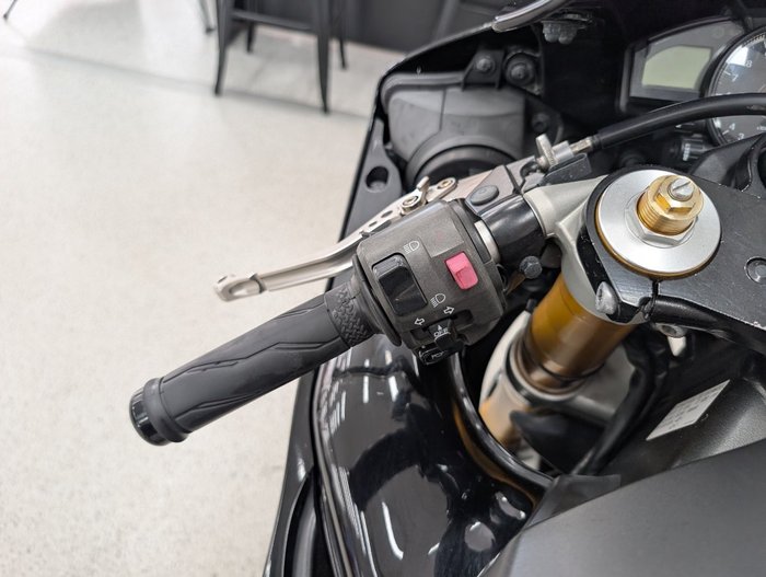 2008 YAMAHA YZF-R1 Black