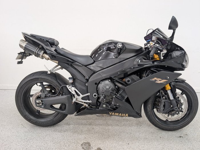 2008 YAMAHA YZF-R1 Black