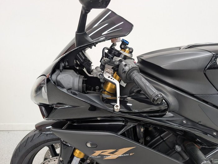 2008 YAMAHA YZF-R1 Black