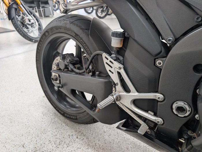 2008 YAMAHA YZF-R1 Black