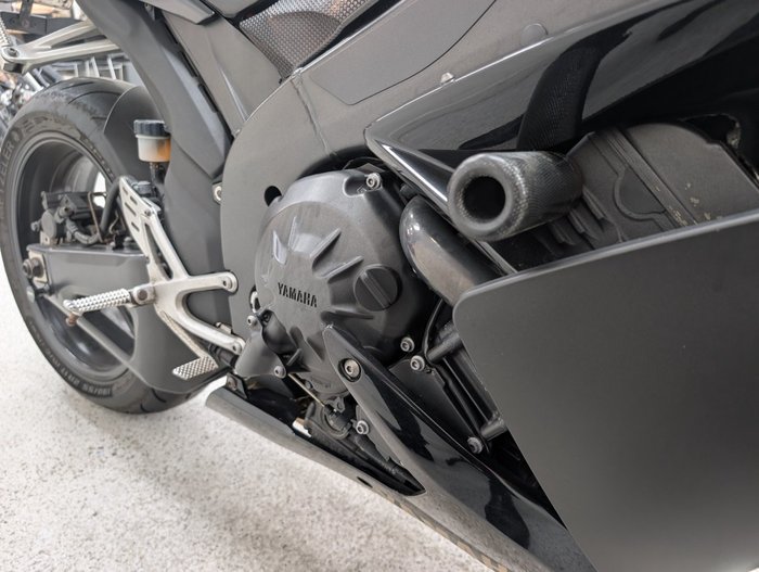 2008 YAMAHA YZF-R1 Black
