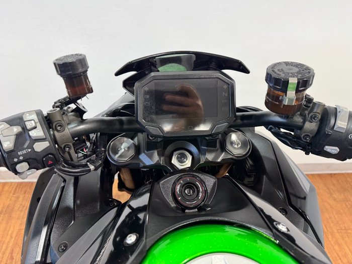 2020 Kawasaki Z H2 (ZR1000K) GREEN