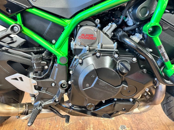 2020 Kawasaki Z H2 (ZR1000K) GREEN