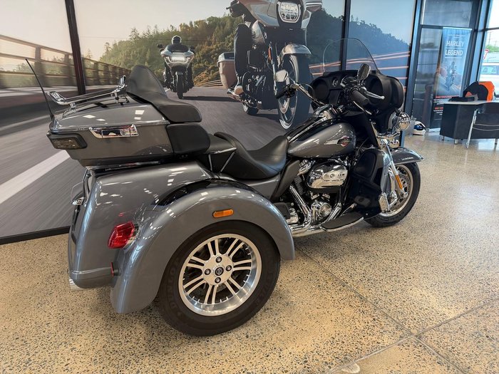 2022 Harley-Davidson Tri Glide Ultra 114 (FLHTCUTG)