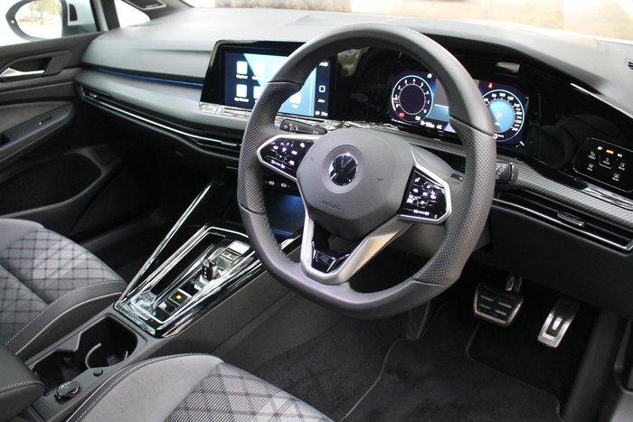 2023 Volkswagen Golf 110TSI R-Line