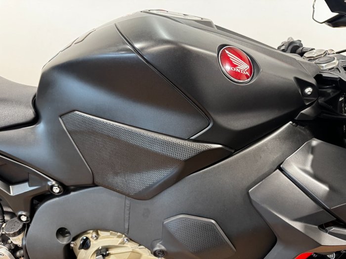 2017 Honda CBR1000RR (FIREBLADE) ABS Black