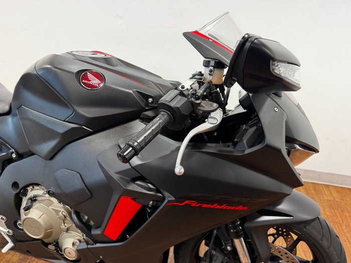 2017 Honda CBR1000RR (FIREBLADE) ABS Black