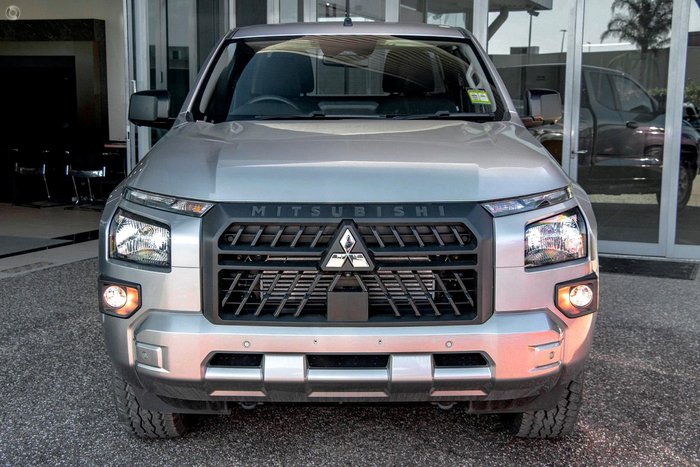 2026 Mitsubishi Triton GLX+