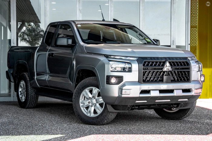 2026 Mitsubishi Triton GLX+