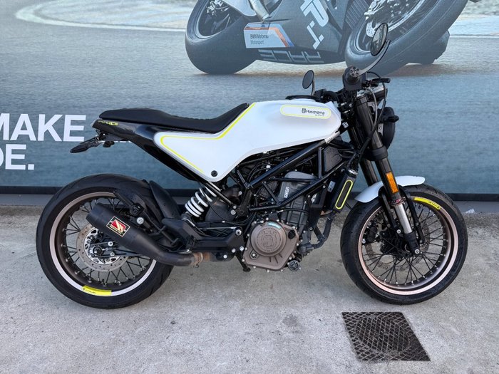 2018 HUSQVARNA VITPILEN 401 White