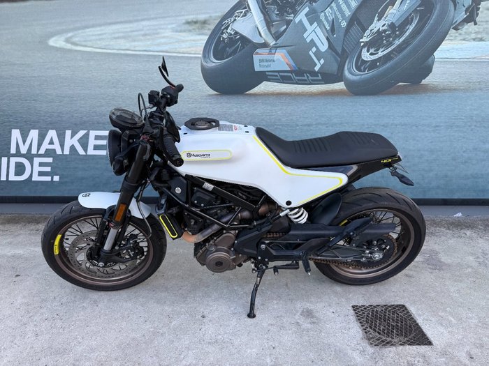 2018 HUSQVARNA VITPILEN 401 White