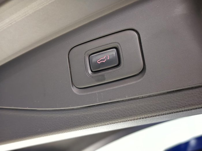 2021 Isuzu MU-X LS-U
