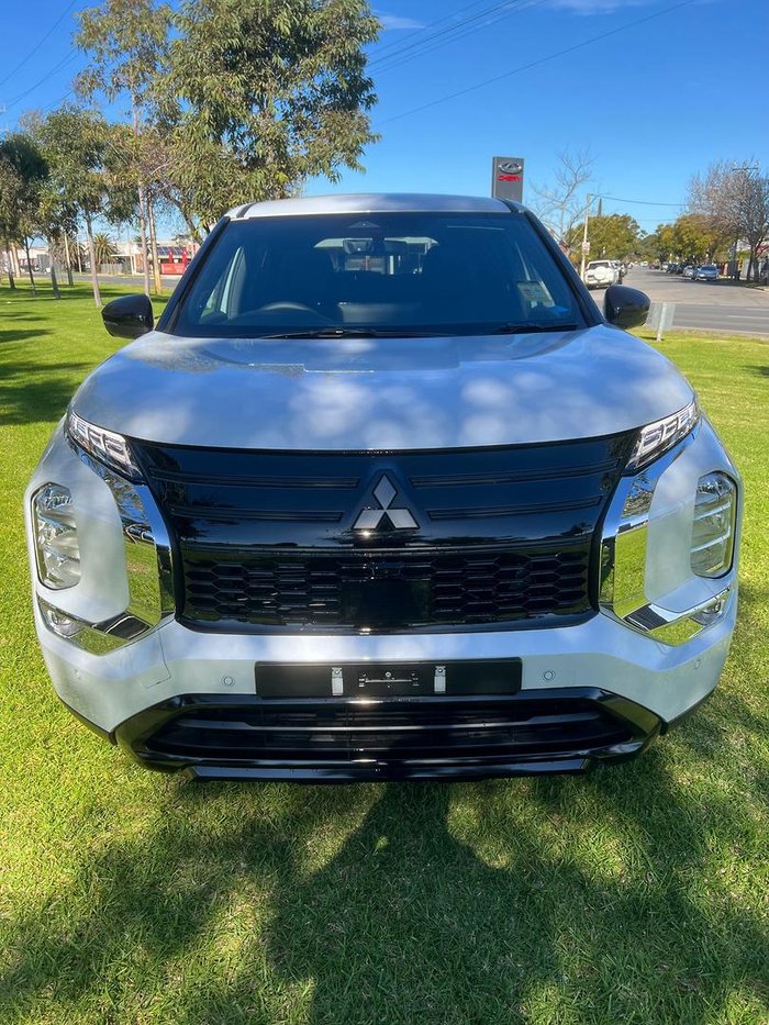 2026 Mitsubishi Outlander Black Edition