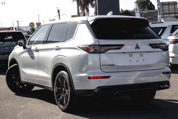 2026 Mitsubishi Outlander Black Edition ZM MY26 White Diamond